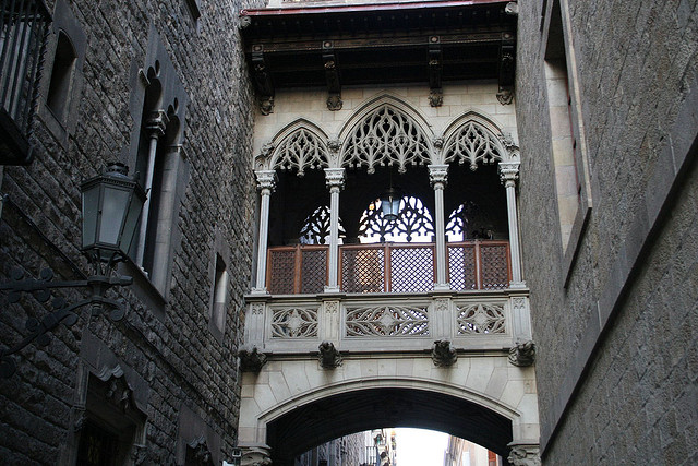 ¡La guía de barrios de Barcelona te da información sobre algunos de tus lugares favoritos para visitar en la ciudad!