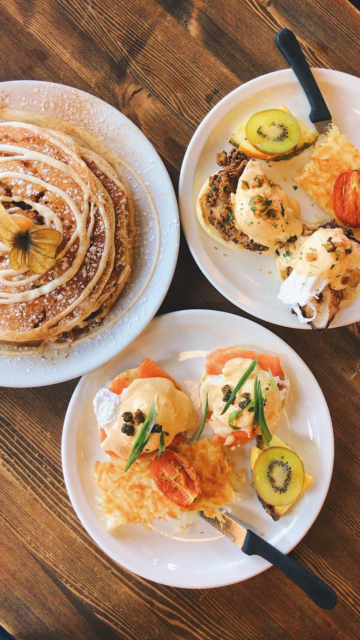 Dispara por encima de tu cabeza para huevos benedictinos, panqueques y otros artículos de brunch