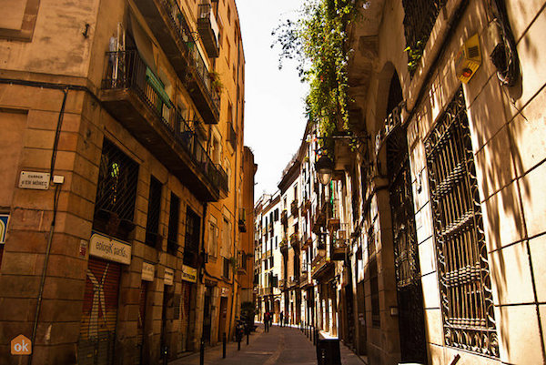¡Sigue estos consejos y trucos para conocer las cosas esenciales antes de visitar Barcelona!