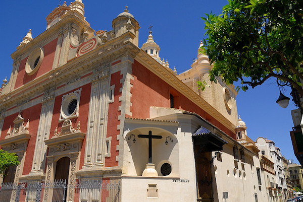 ¡La Iglesia del Salvador es una iglesia hermosa y una de nuestras 100 mejores cosas para hacer en Sevilla!