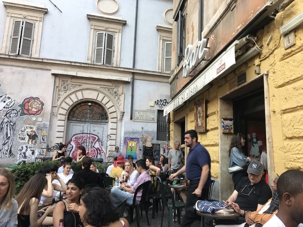Bar San Calisto es una institución local y una visita obligada durante sus cuatro días en Roma.