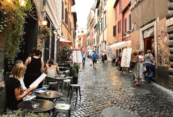 5 días en Roma estarían incompletos sin un viaje por Trastevere.