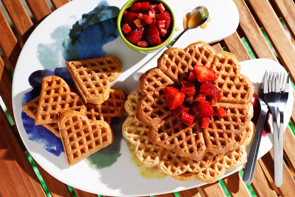 Väcka sirve algunos de los mejores brunch veganos y vegetarianos de Barcelona, ​​¡incluidos deliciosos gofres sin gluten!