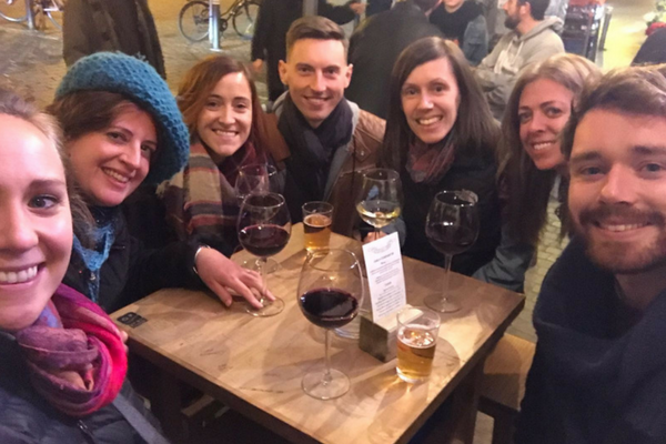 ¡Conoce a nuestro guía de Devour Sevilla, David, en esta entrevista que te llevará dentro de su vida en la capital del sur de España!