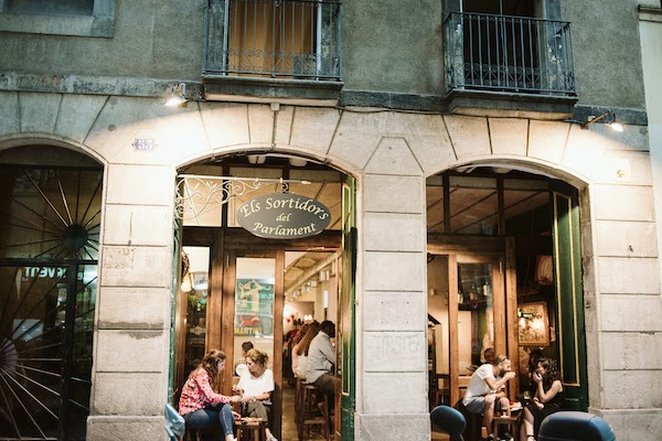 Exterior del bar Els Sortidors del Parlament en Barcelona