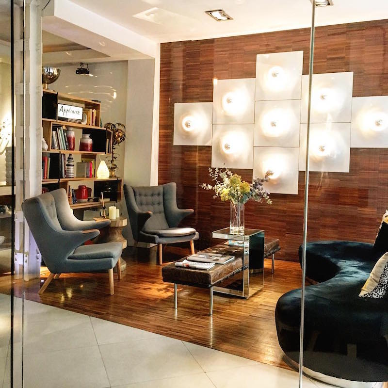 Si se pregunta dónde alojarse en Madrid para disfrutar de habitaciones realmente únicas en una ubicación perfecta, ¡el Hotel Abalu es el lugar para usted!