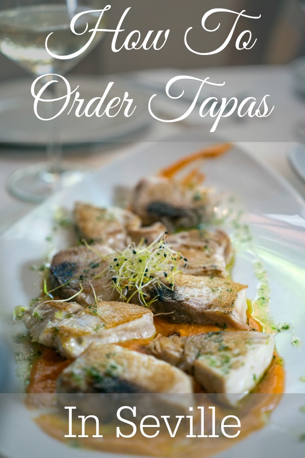 Pide comida como un local con estos consejos profesionales sobre cómo pedir tapas en Sevilla ¡Pide comida como un local con estos consejos profesionales sobre cómo pedir tapas en Sevilla! Ya sea que visite un bar lleno de gente o un restaurante para sentarse, necesitará nuestra guía para aprovechar al máximo la escena gastronómica de Sevilla. ¡Hola! #travelmore #localtravel #tapas #foodie #sevilla #europe