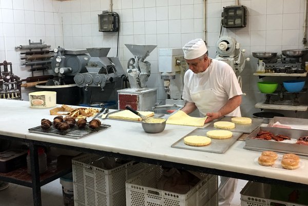 ¡Disfruta del mejor chocolate de Barcelona! ¡Uno de los souvenirs típicos de Barcelona!