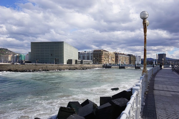 Ir de compras en San Sebastián es muy divertido, ¡y puedes encontrar cosas realmente únicas en Gros!