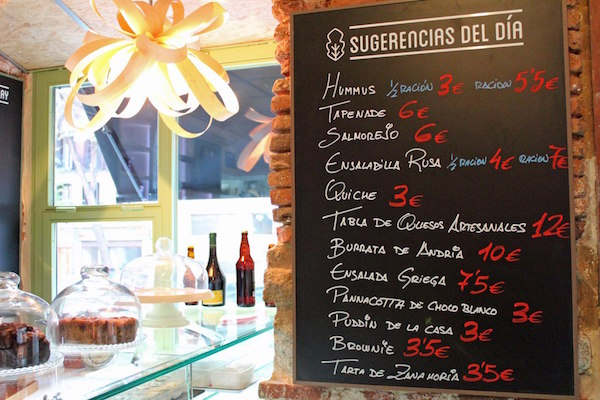 La Tape es fresca, innovadora y uno de nuestros lugares favoritos para disfrutar de la cerveza artesana en Madrid.
