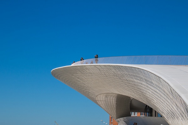 La magnífica arquitectura del MAAT convierte a Lisboa en el punto culminante de las 24 horas