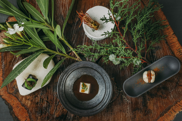 Los sabores japoneses y portugueses se unen con elegancia en Midori, uno de los mejores restaurantes con estrellas Michelin de Lisboa.