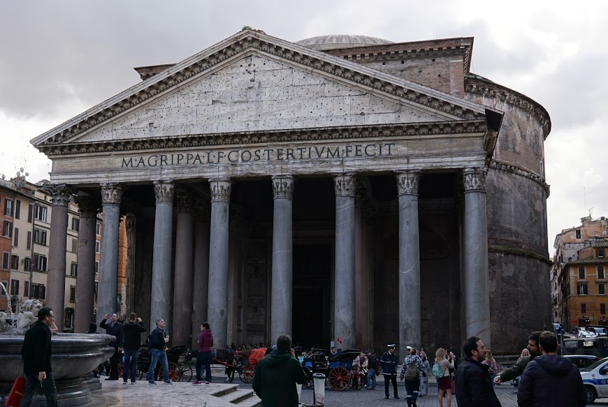Una de las mejores cosas que hacer en Roma es visitar el Panteón en cualquier clima.