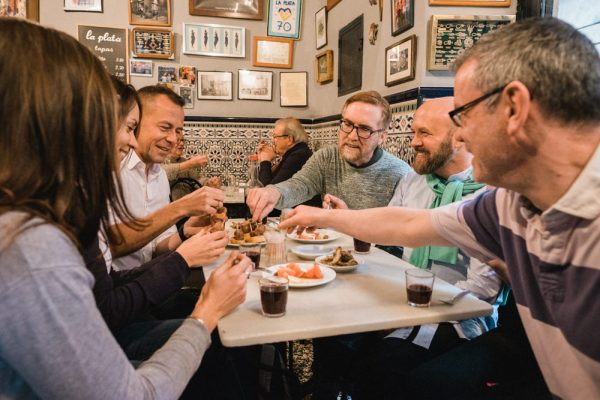 Carciofo alla Giudia es un ejemplo de comida judía romana que se convirtió en la corriente principal.
