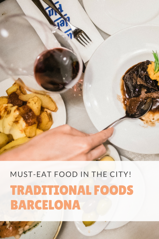 ¿Estás pensando en la comida que no puede faltar en tu visita a la capital de Cataluña? Hay tantas comidas excelentes para probar aquí. ¡No te pierdas nuestras comidas tradicionales favoritas en Barcelona!