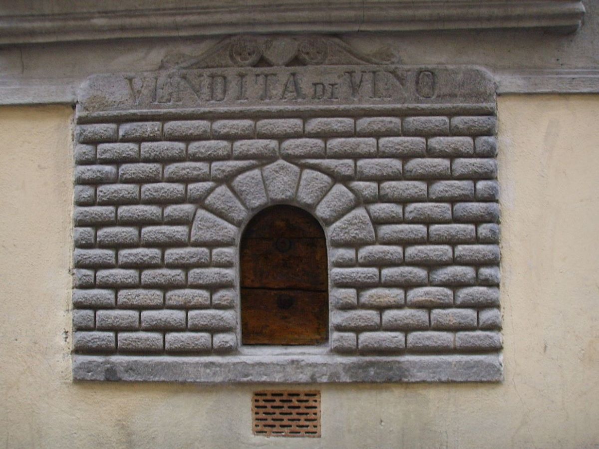 Ventana de vino en Florencia
