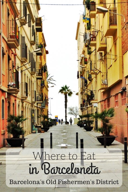 La Barceloneta es uno de nuestros barrios favoritos para comer marisco fresco, paella y buenas tapas en Barcelona. Si está buscando dónde comer en la Barceloneta, ¡esta guía lo tiene cubierto!