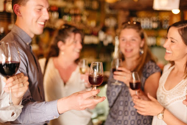 ¡El jerez amontillado es fácilmente uno de nuestros vinos favoritos para pedir en Sevilla!
