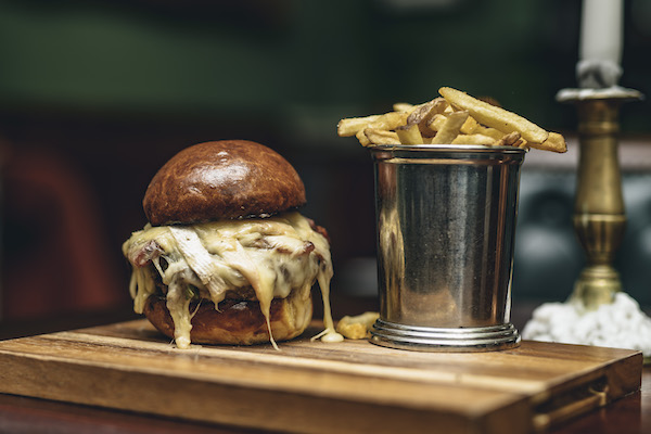 Hamburguesa del pub The Running Horse, Londres