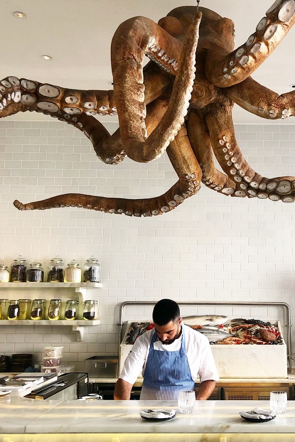 ¿Buscas los mejores restaurantes de Príncipe Real? Dirígete a Cevicheria, la ciudad de los herreros de Lisboa.