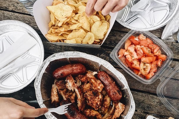 ¿Buscas los mejores restaurantes de Príncipe Real? Pruebe el pollo asado en Frangasqueira Nacional, un favorito local.