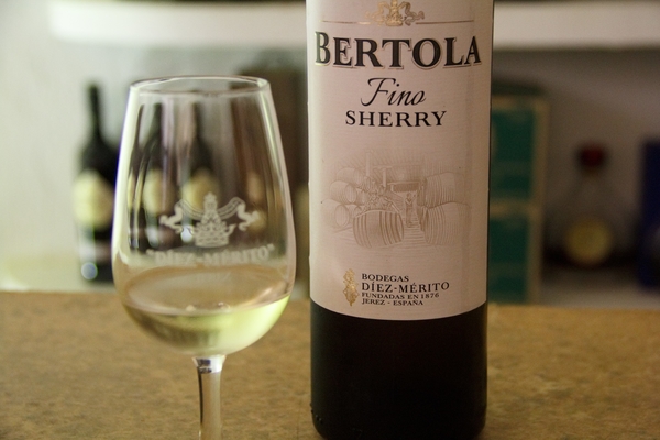 Se elaboró ​​una botella de fino en una de las mejores bodegas de Jerez, Díez Mérito.