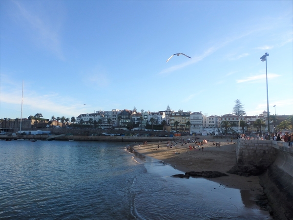 Praia dos Pescadores es una visita obligada en su viaje de un día a Cascais.