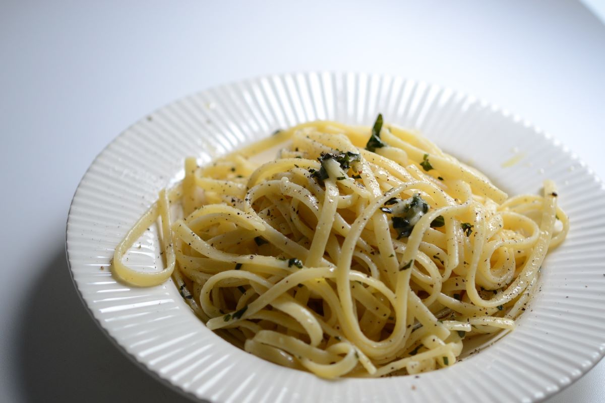producir un alimento plato cocinar pasta cocina