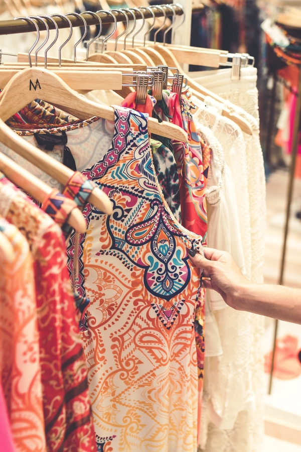 Monti Market es uno de los mejores mercados de pulgas de Roma y tiene ropa hermosa hecha a mano.