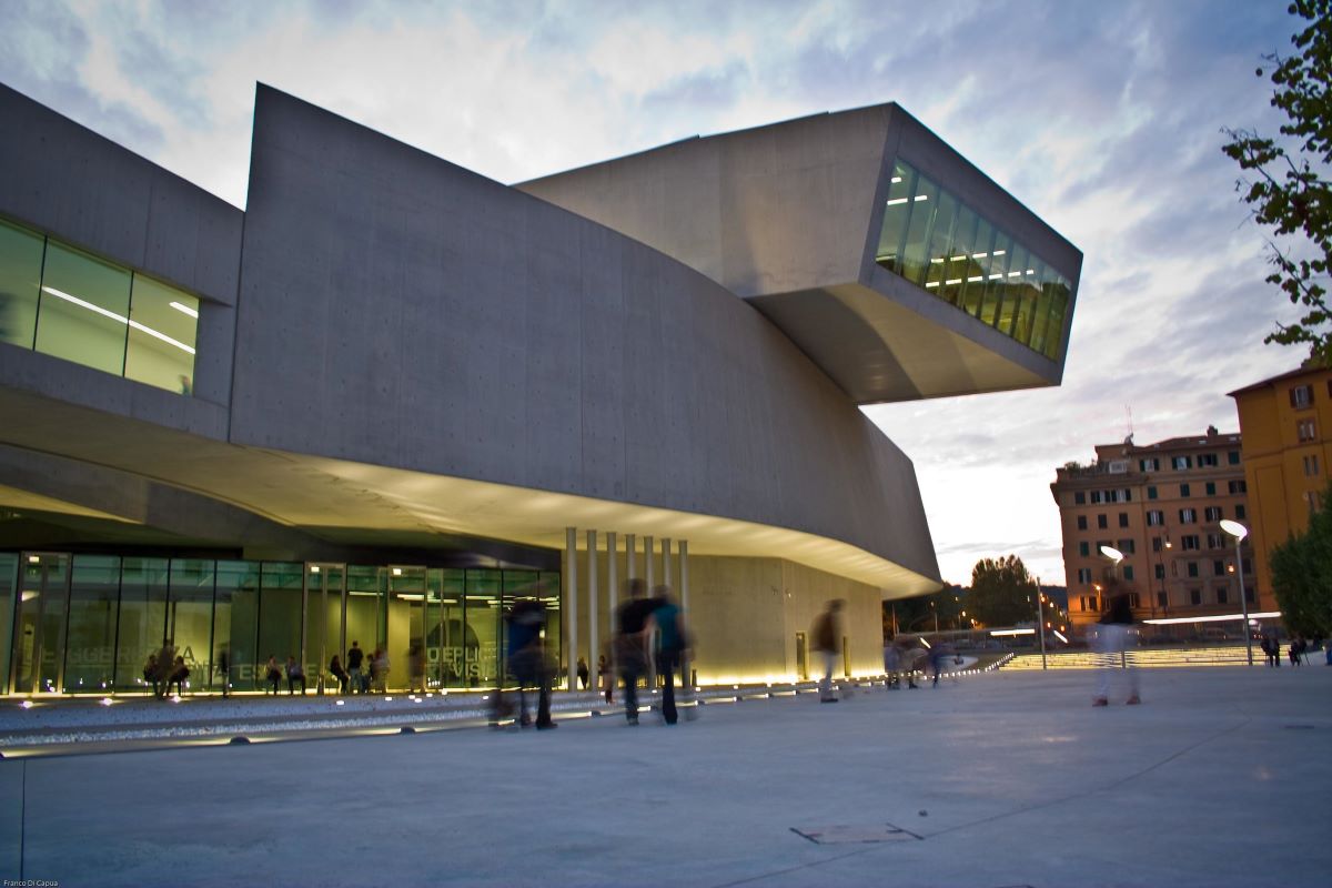 Entrada al museo maxxi
