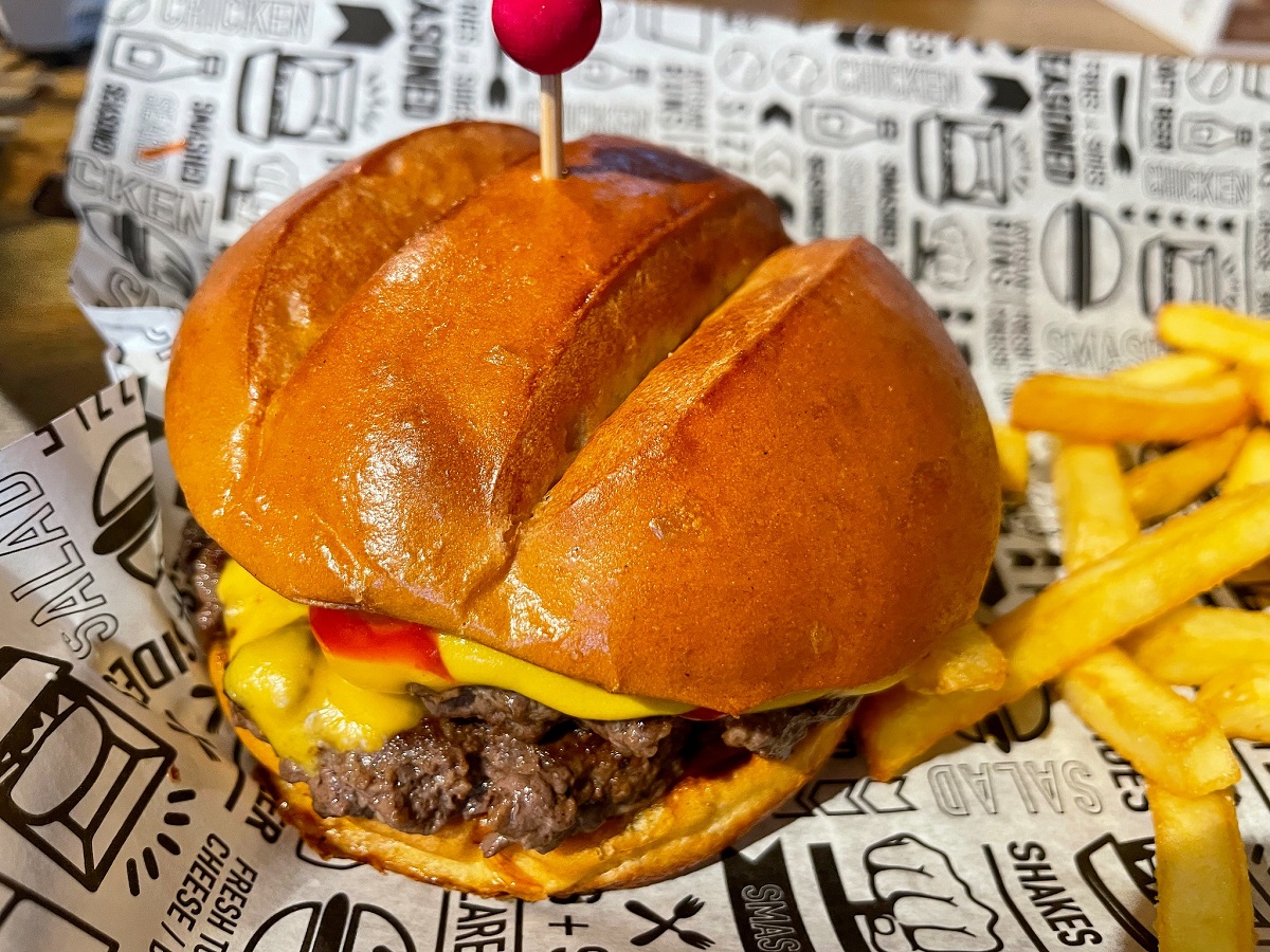 Hamburguesa con queso en Smash Burger