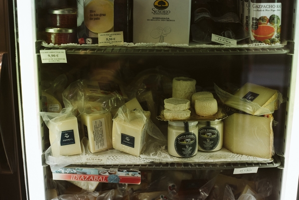 Ir de compras en San Sebastián significa saltarse las grandes cadenas de tiendas y dirigirse a una tienda gourmet local para encontrar productos de la mejor calidad.