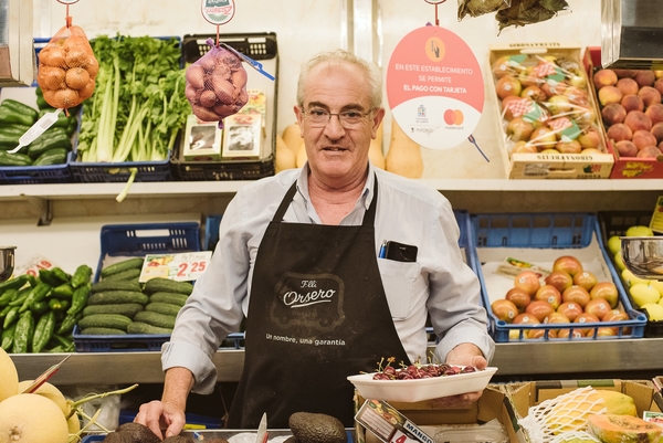 Cuando se trata de comprar comestibles en San Sebastián, no hay nada mejor que un mercado local de alimentos.