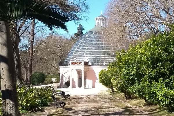 ¿Buscas un lugar de picnic en Lisboa? ¡Tapada das Necessidades tiene la ubicación perfecta para ello!
