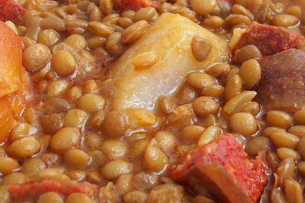 ¡mmm! Nos encanta este delicioso plato. ¡Es uno de nuestros platos favoritos de comida reconfortante en Barcelona!