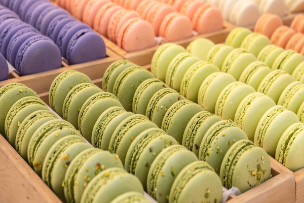 Los macarons son uno de los alimentos más emblemáticos de París.