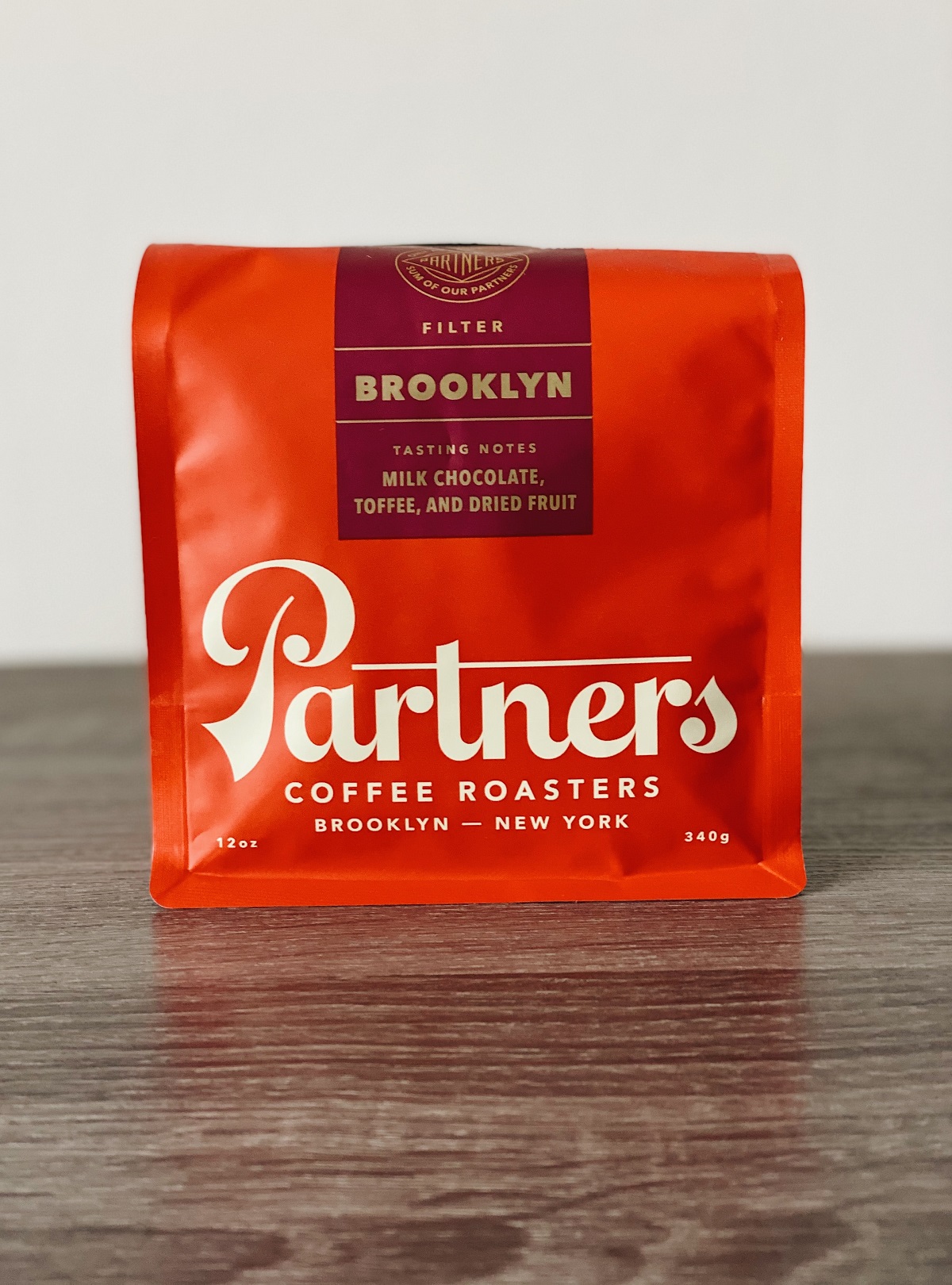 Una bolsa de café en Partners, una de las mejores cafeterías de West Village