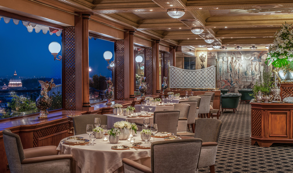 La Pergola es uno de los mejores restaurantes Michelin de Roma, y ​​el único de la ciudad con tres estrellas. 