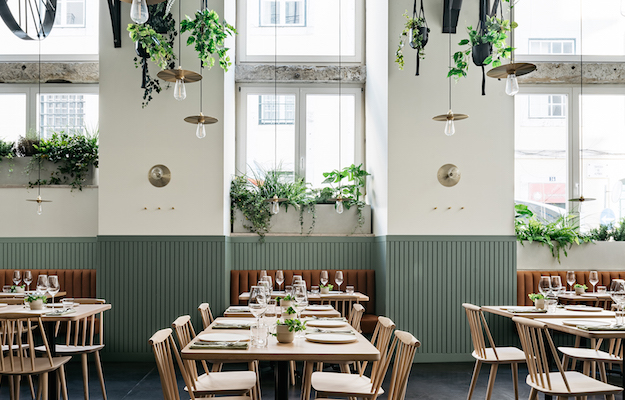 Interior del restaurante Prado en Lisboa