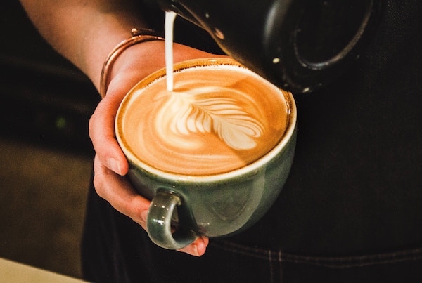 Pedir café en italiano no es tan complicado como parece. Un café con leche es sólo lo que crees que es.