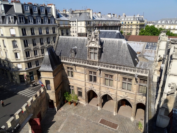 El Musée de Cluny, uno de nuestros museos favoritos en París en edificios antiguos.