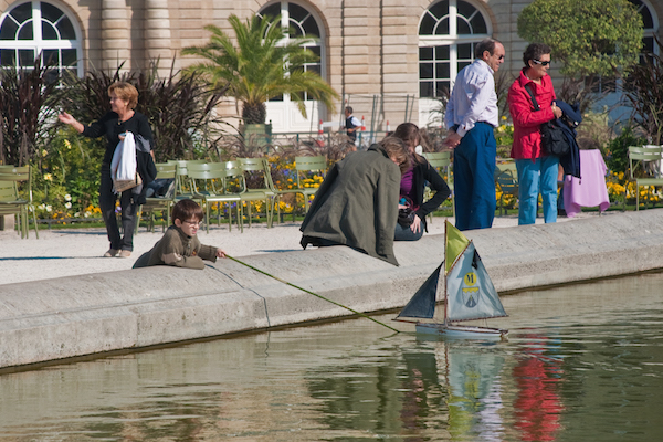 Los Jardines de Luxemburgo son un lugar clásico para visitar en París con niños.