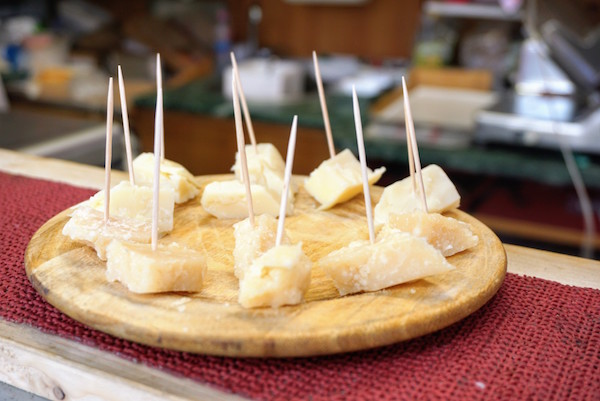 Real Parmesan es uno de los quesos italianos más queridos.
