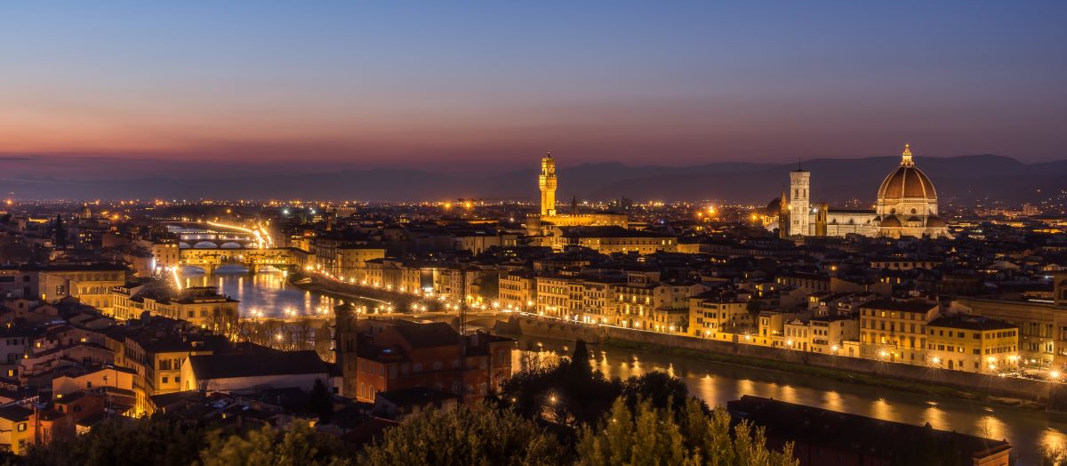 Horizonte de florencia en la noche