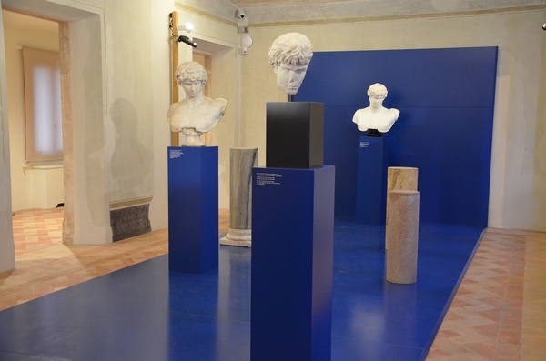 El turismo responsable en Roma significa salirse de los caminos trillados y visitar gemas escondidas como el Palazzo Altems.