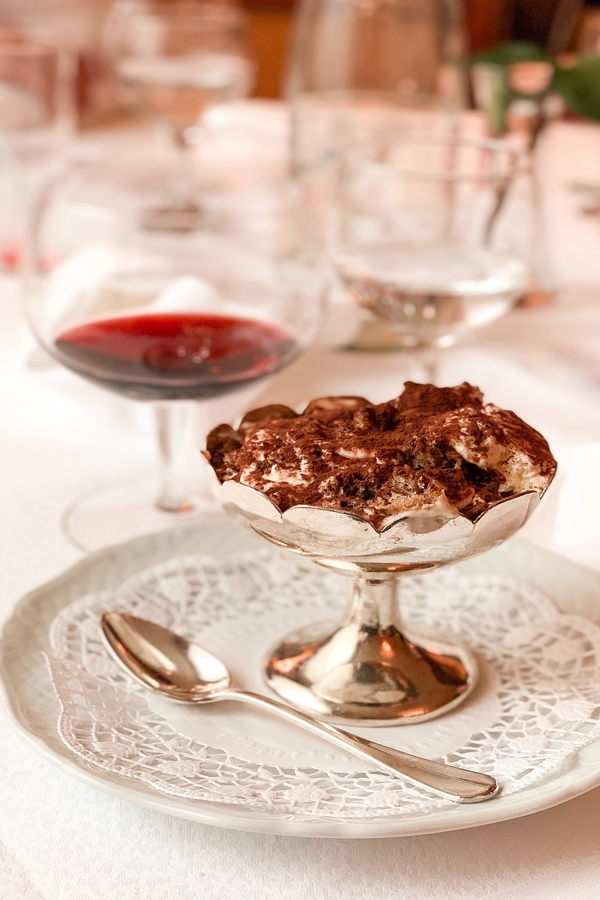 El tiramisú en Incomum ayuda a Luís Santos a consolidar su estatus como uno de los mejores restaurantes de Sintra.