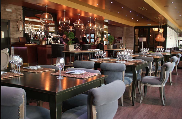 El Cambridge Soho Club es uno de nuestros restaurantes favoritos para la Nochevieja en Madrid.