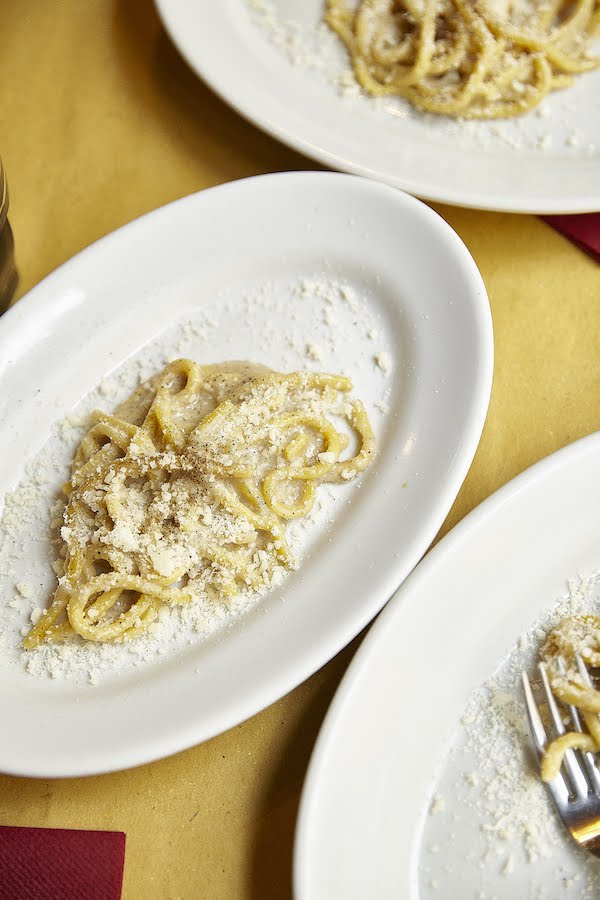 Pasta cacio e pepe en Roma