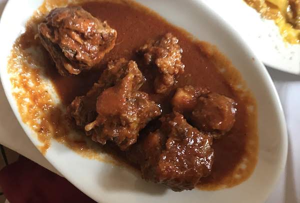 coda alla vaccinara (guiso de rabo de toro a la romana)