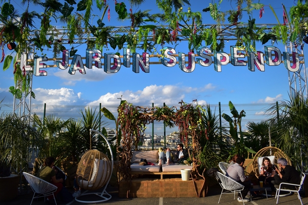 Le Jardin Suspendu es uno de los bares en la azotea más nuevos de París, pero vale la pena visitarlo.